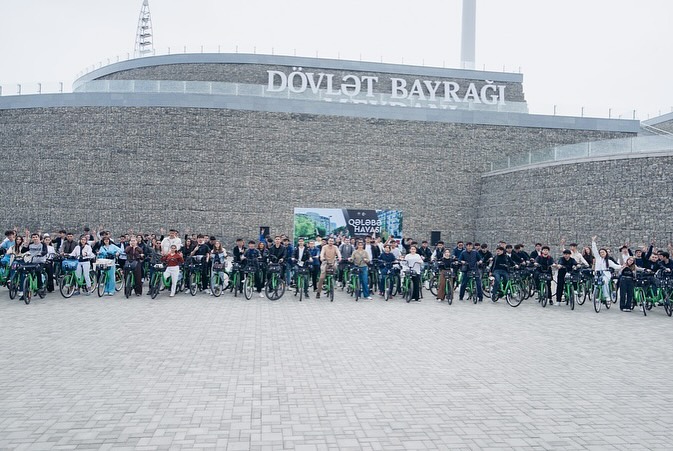 Qələbə Havasında – Zəfərin 5 İlini Qürurla Qeyd Edirik! 🚴‍♀️✨ Azərbaycan Respublikası Gənclər Fondunun də